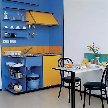 略雷特太阳公寓 滨海略雷特