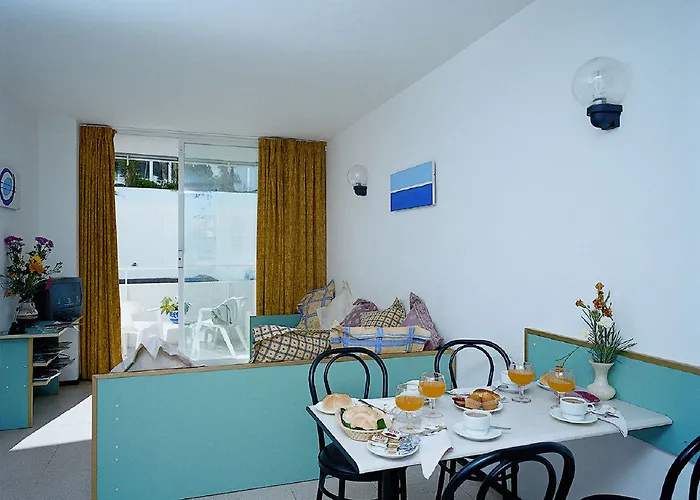 略雷特太阳公寓 滨海略雷特