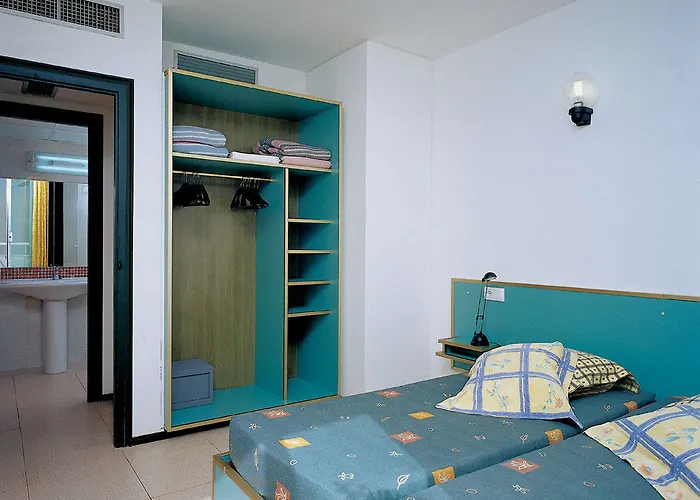 略雷特太阳公寓 滨海略雷特